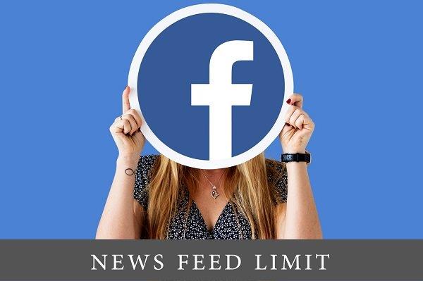 devojka prekiva glavu facebook logoom